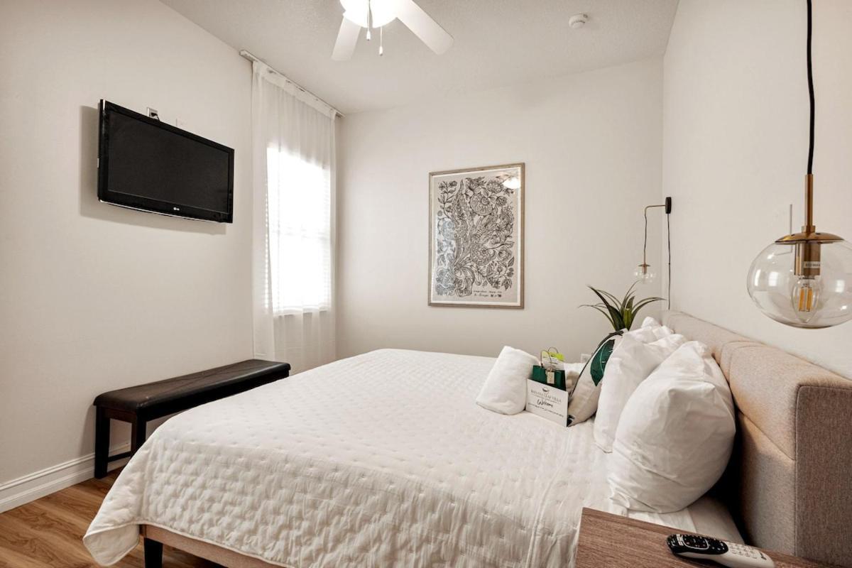 Banana Leaf Villa-Vintage Vibes- King Suite Orlando Exterior photo